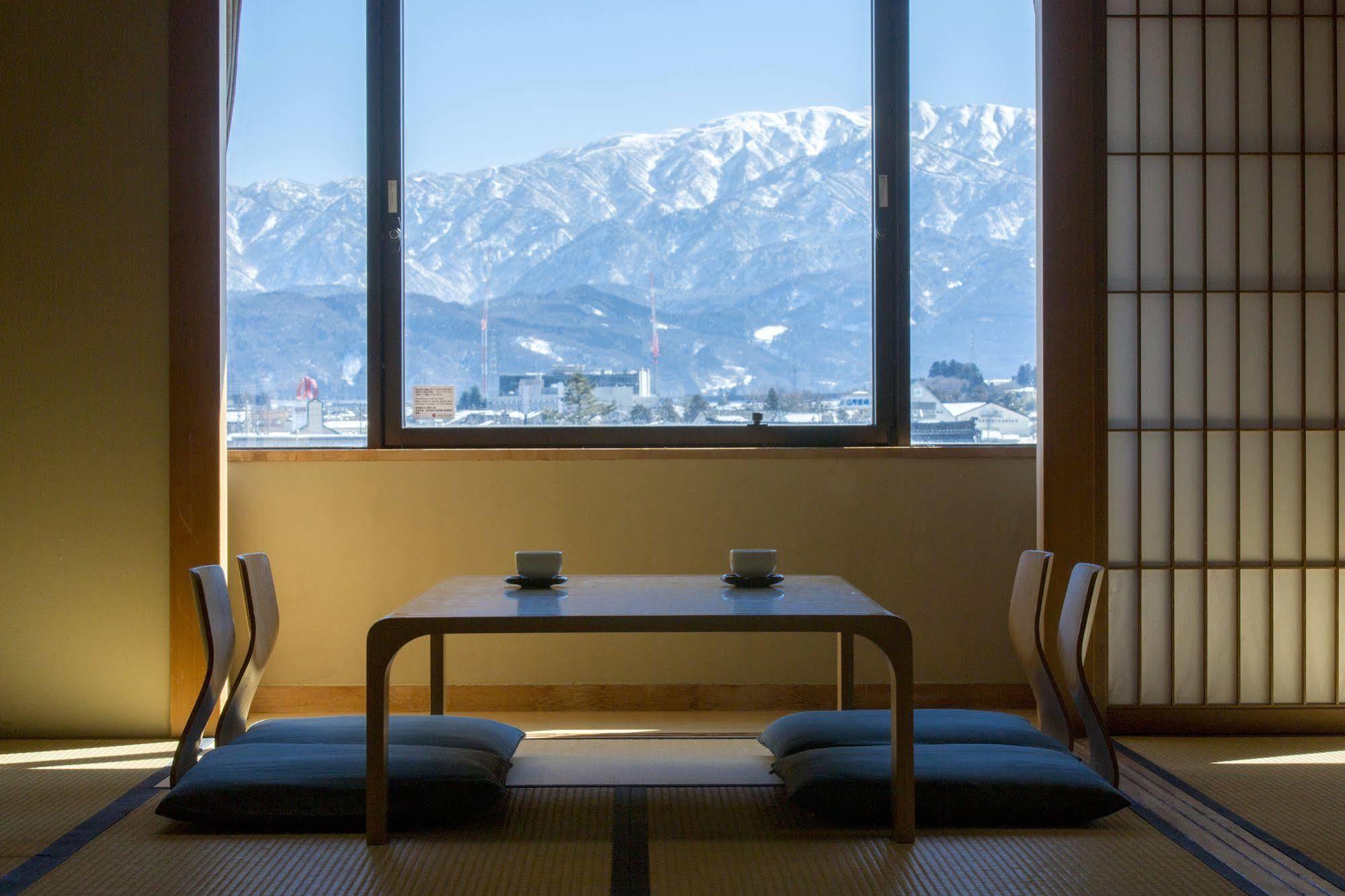 Hotel Granmirage Uozu Exteriér fotografie