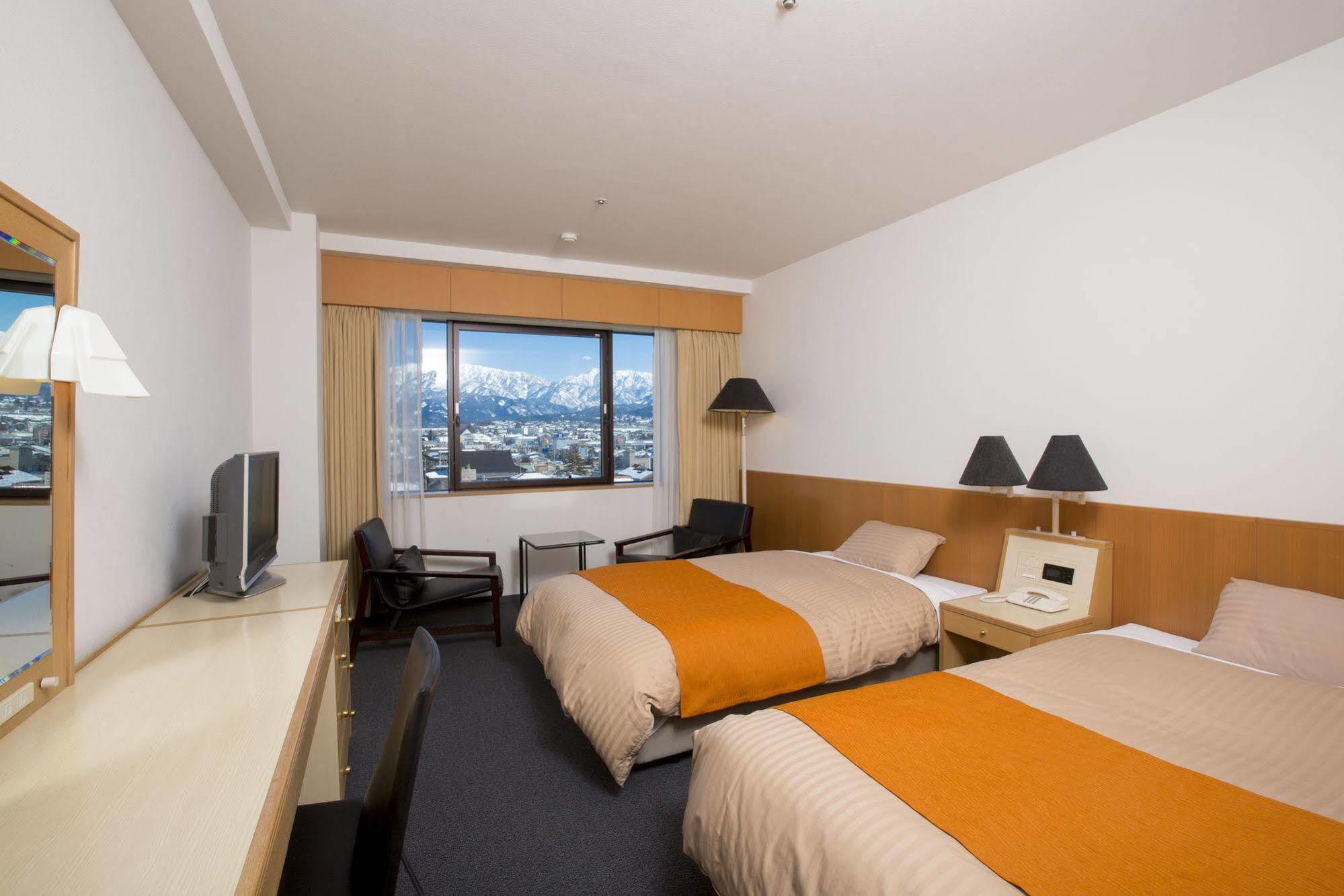 Hotel Granmirage Uozu Exteriér fotografie